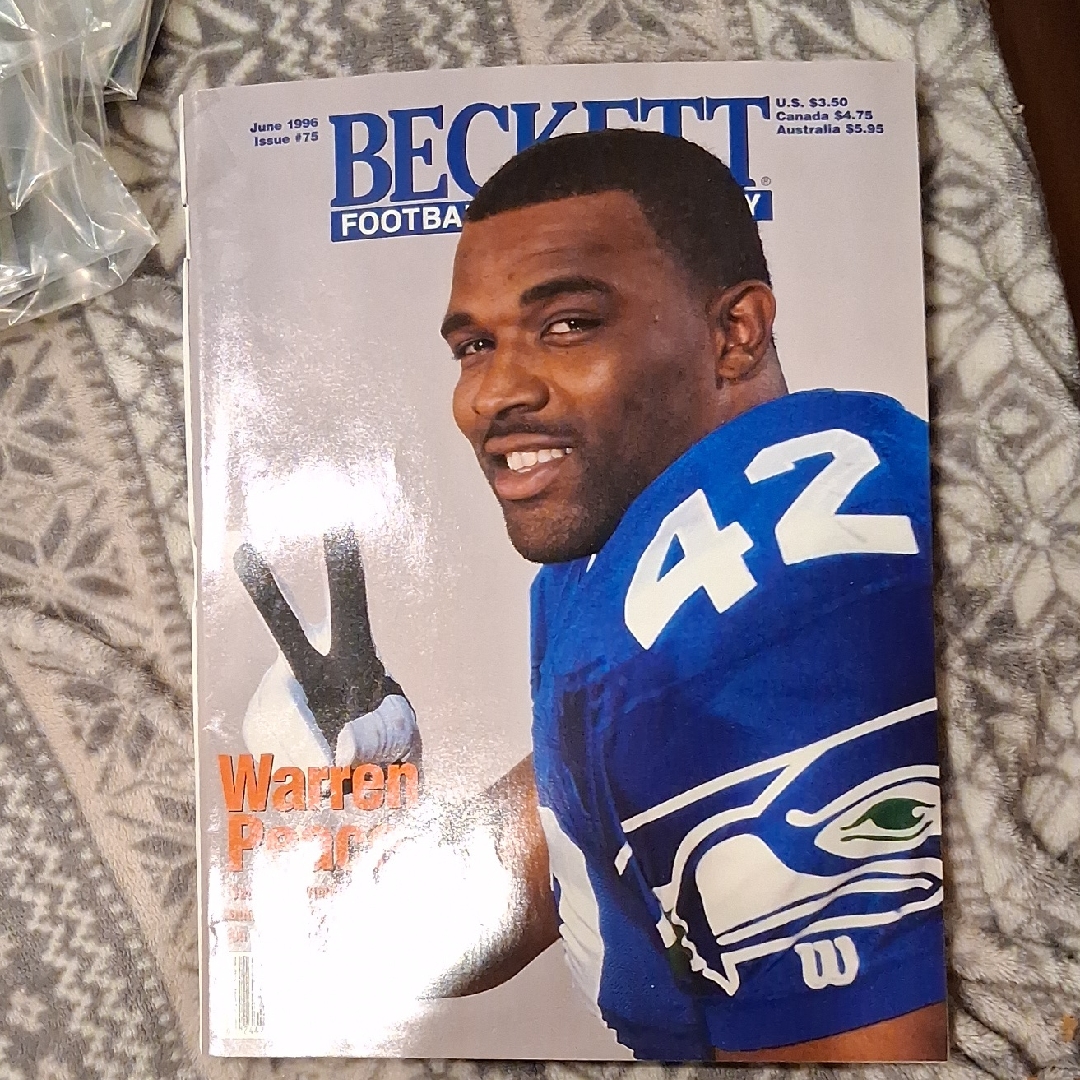 Beckett Football Magazine With Blue Jersey Cover